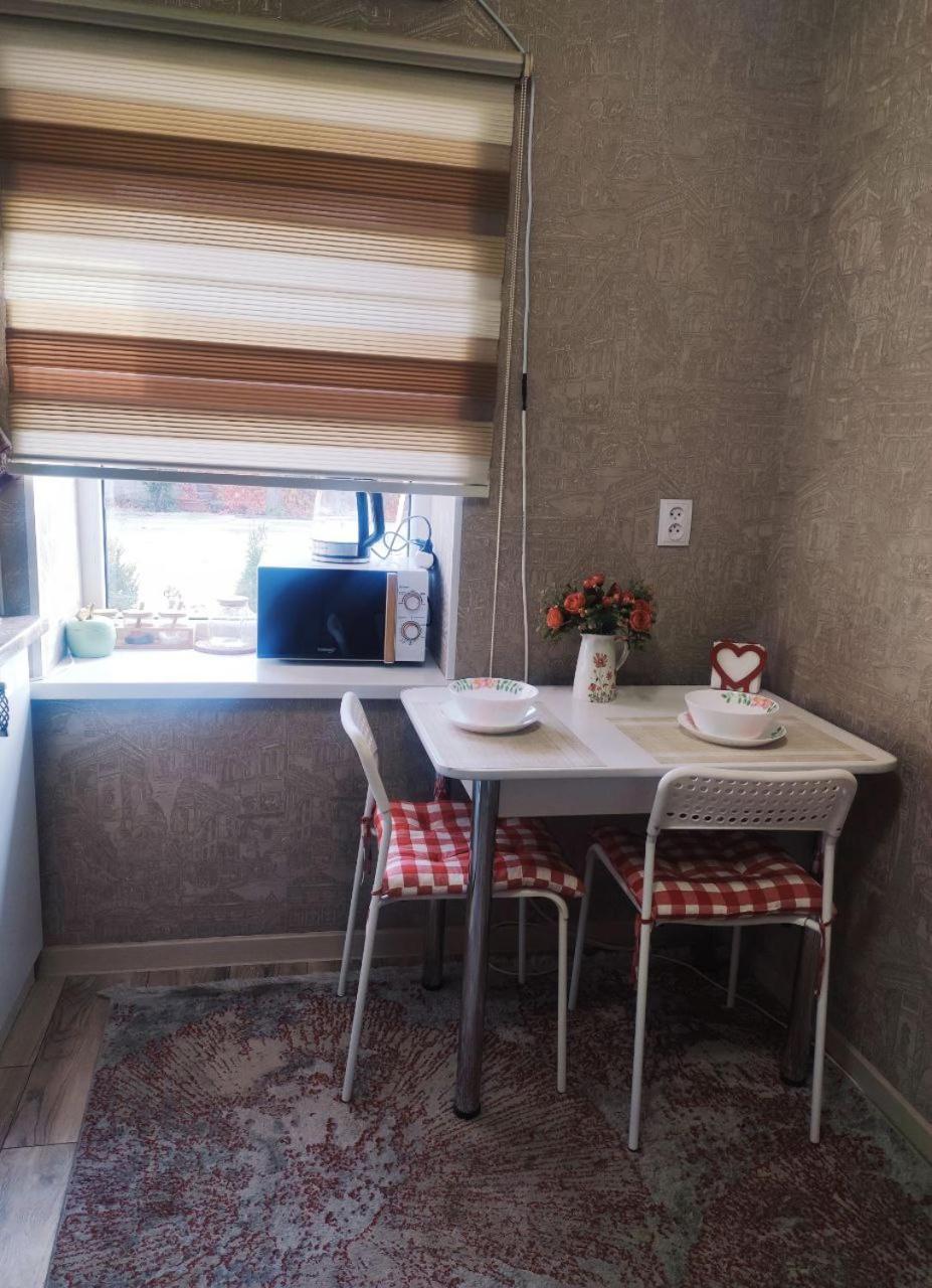 Комфортный Дом До 4Х Человек. Есть Парковка На 2 Машины, Wi-Fi, Tv. Bişkek Dış mekan fotoğraf